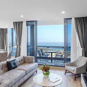 Meriton Southport Отель Голд-Кост