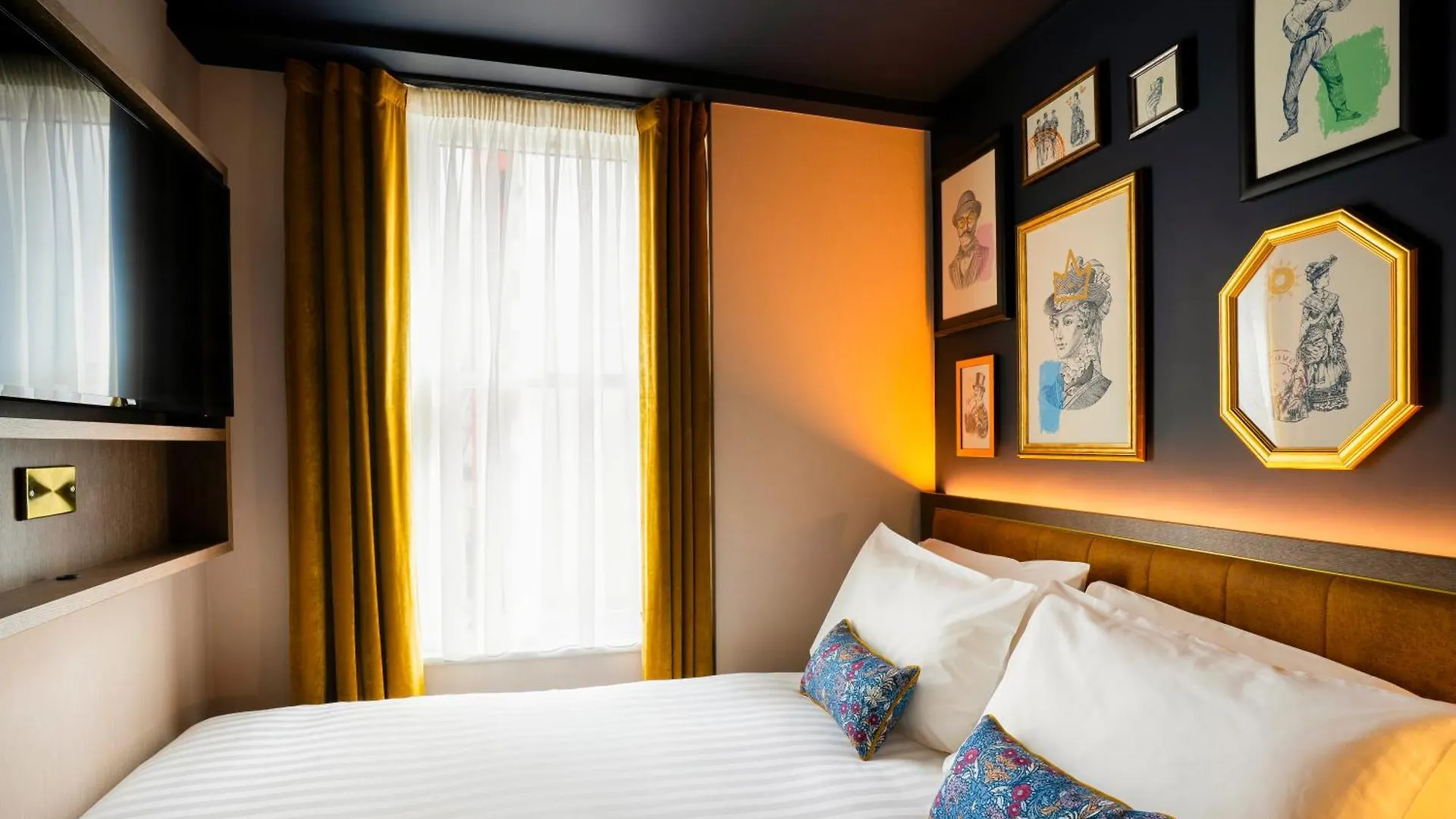 Mercantile Hotel Dublino 4*,